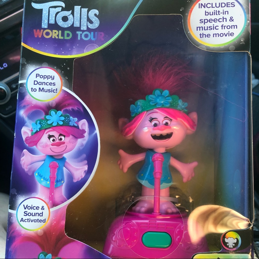 Trolls Doll Poppy that dances and sings. New in box